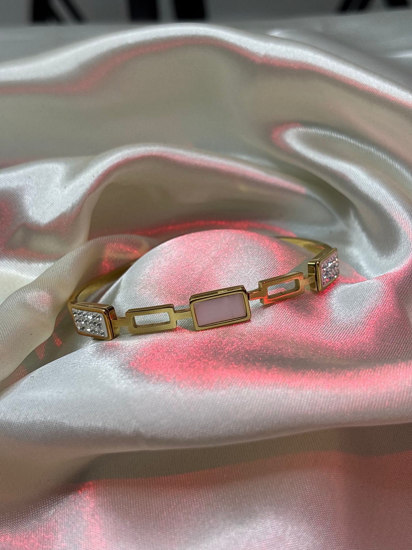 Mother-of-Pearl Inlay Bar Bangle